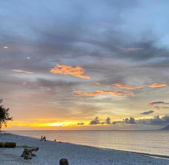 مبيت وإفطار Nana S Beach Surigao