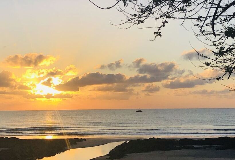 צימר Surya Beach Resort Palawan