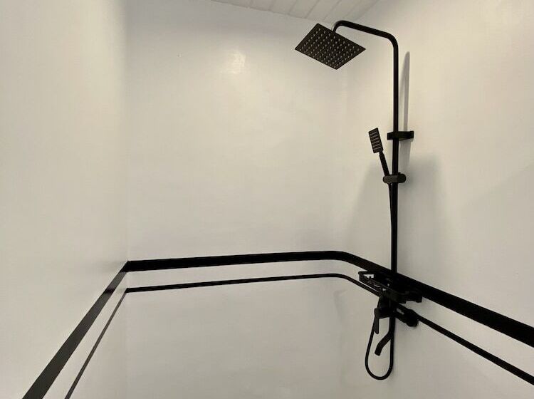 צימר Surya Beach Resort Palawan