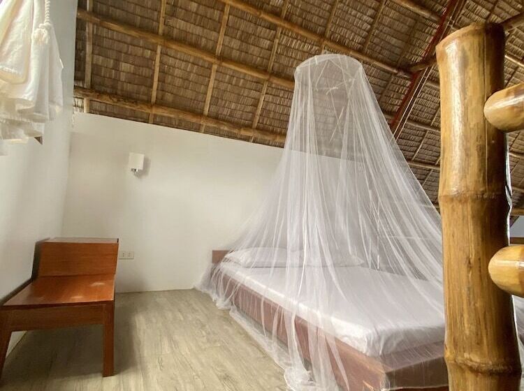 צימר Surya Beach Resort Palawan