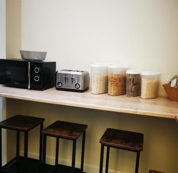 Botanic Avenue Hostel Less Than A Mile From The City Centre