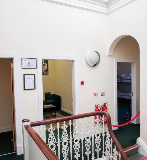 Botanic Avenue Hostel Less Than A Mile From The City Centre