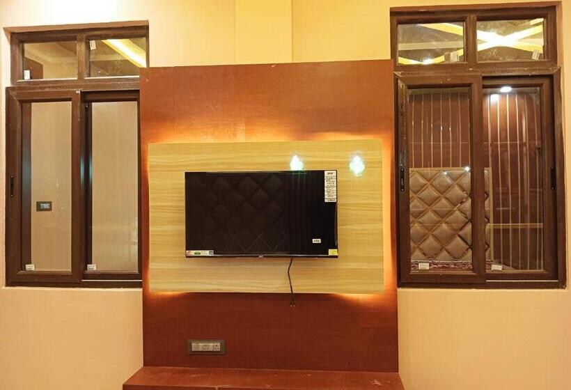 בית מלון כפרי Ashok Vihar