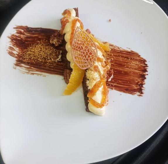 בית מלון כפרי Auberge De Mourjou