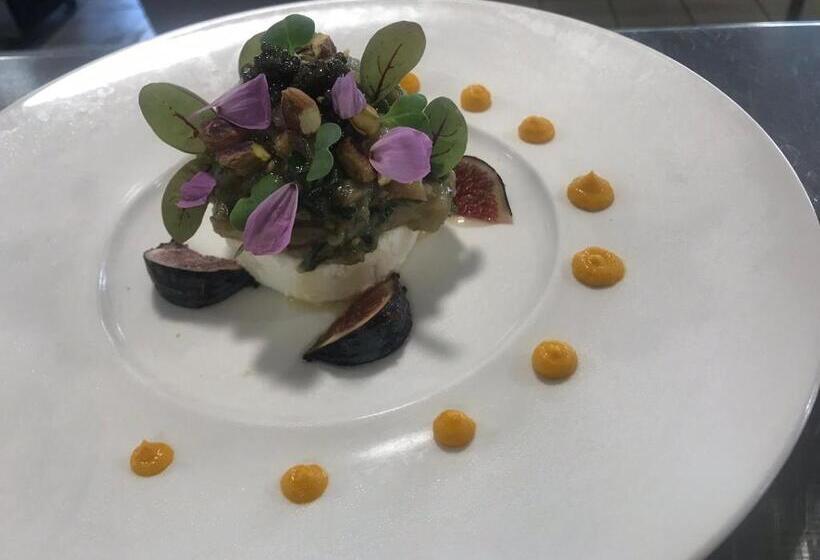 בית מלון כפרי Auberge De Mourjou