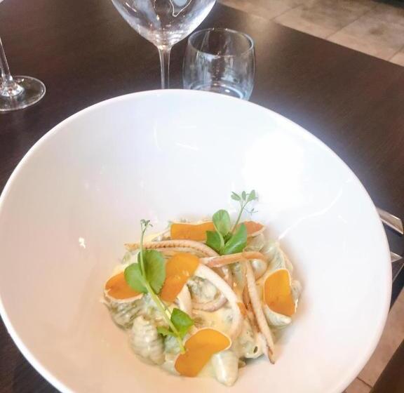 בית מלון כפרי Auberge De Mourjou