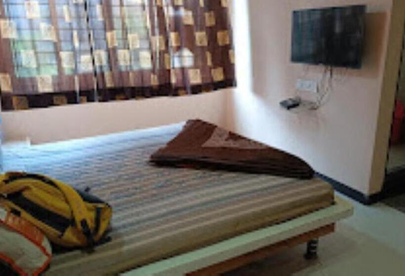 Hotel होटल इन्द्राणी पैलेस , Bediya