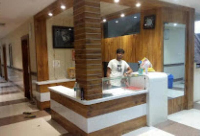 Hotel होटल इन्द्राणी पैलेस , Bediya