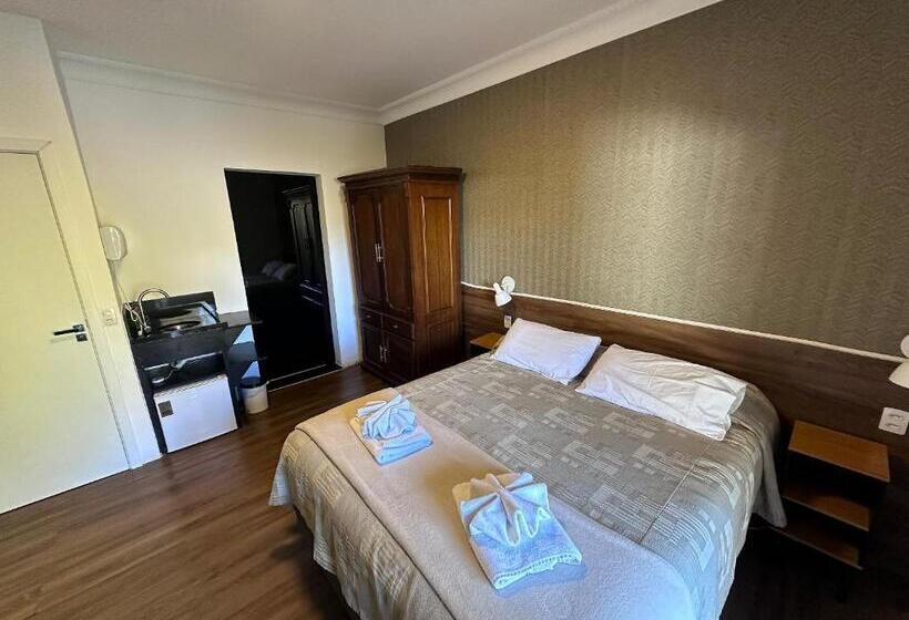 ホテル Cama Queen Com Arrumação Diária