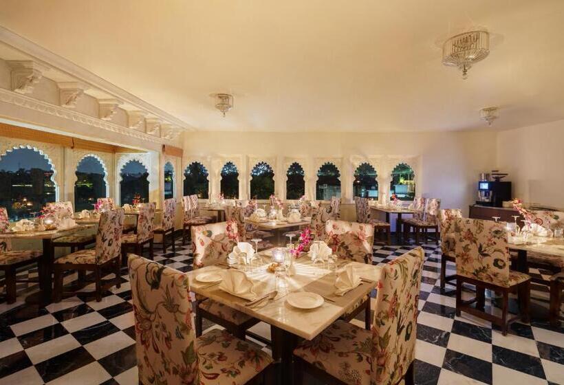 هتل Chunda Haveli