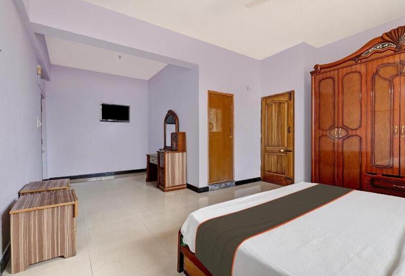 בית מלון כפרי Collection O Kmm Kushi Resort