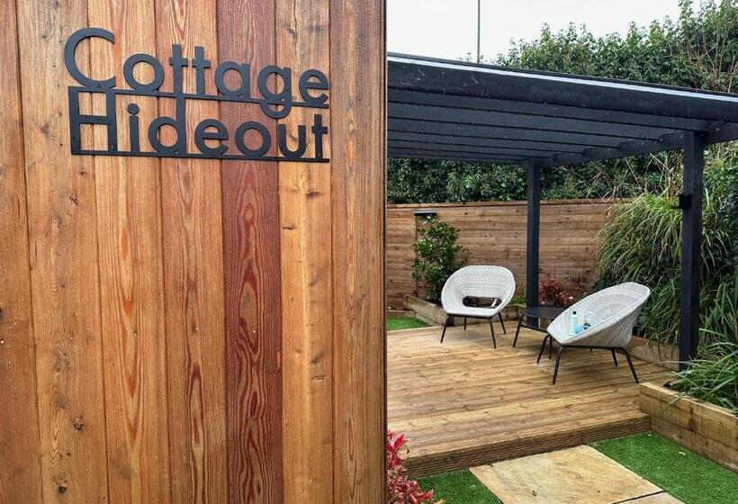 Капсульный Oтель The Cottage Hideout