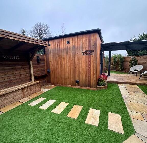 Капсульный Oтель The Cottage Hideout