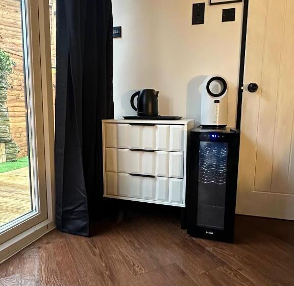 Капсульный Oтель The Cottage Hideout