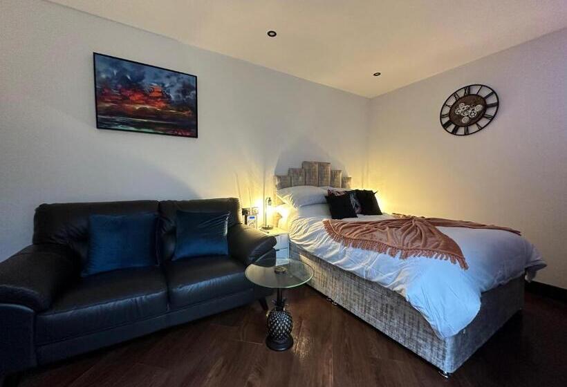 Капсульный Oтель The Cottage Hideout