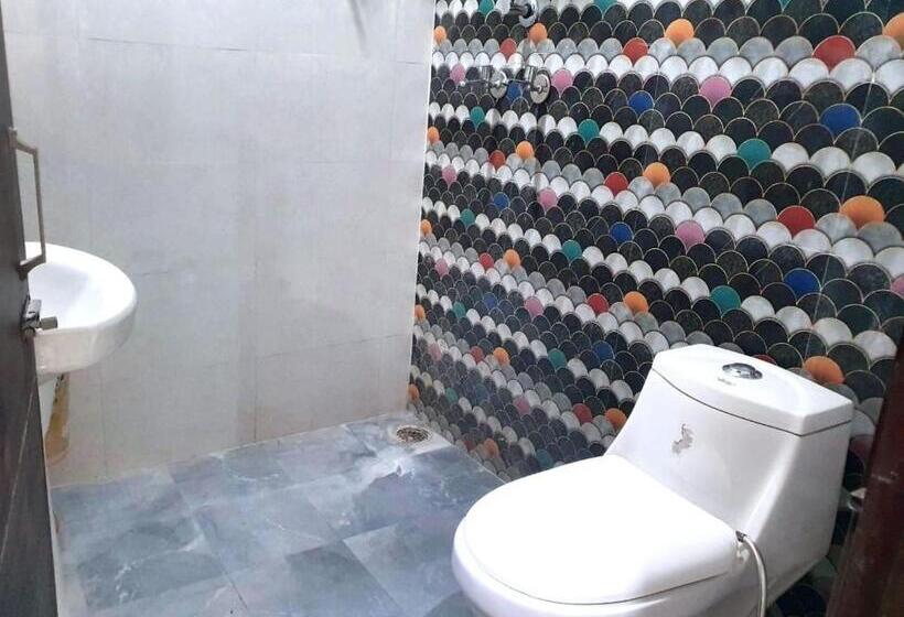 فندق Grand Park, Zirakpur