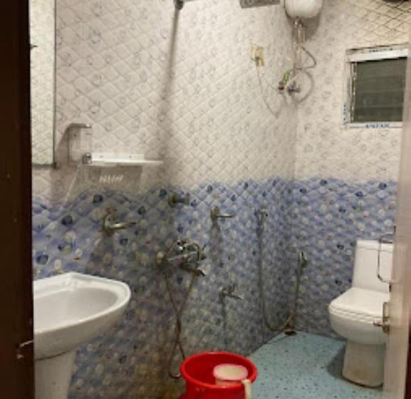 酒店 Holiday Inn , Kanakpur