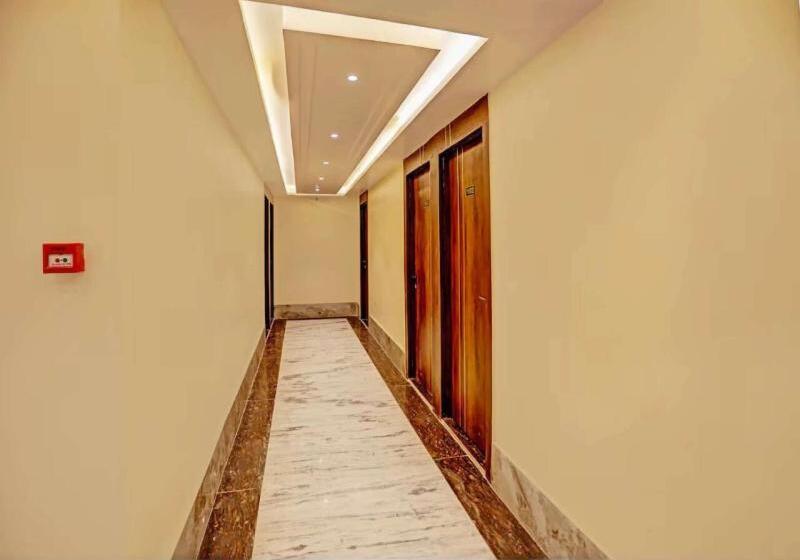 酒店 Indiana Palace