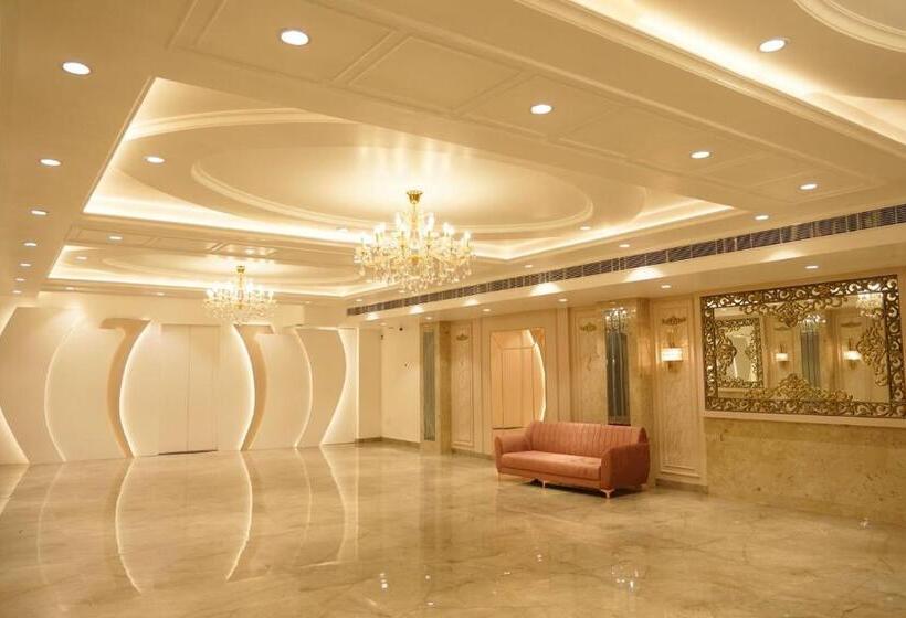 Отель Kartar Grand