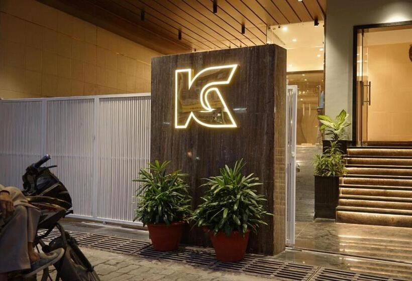 Отель Kartar Grand