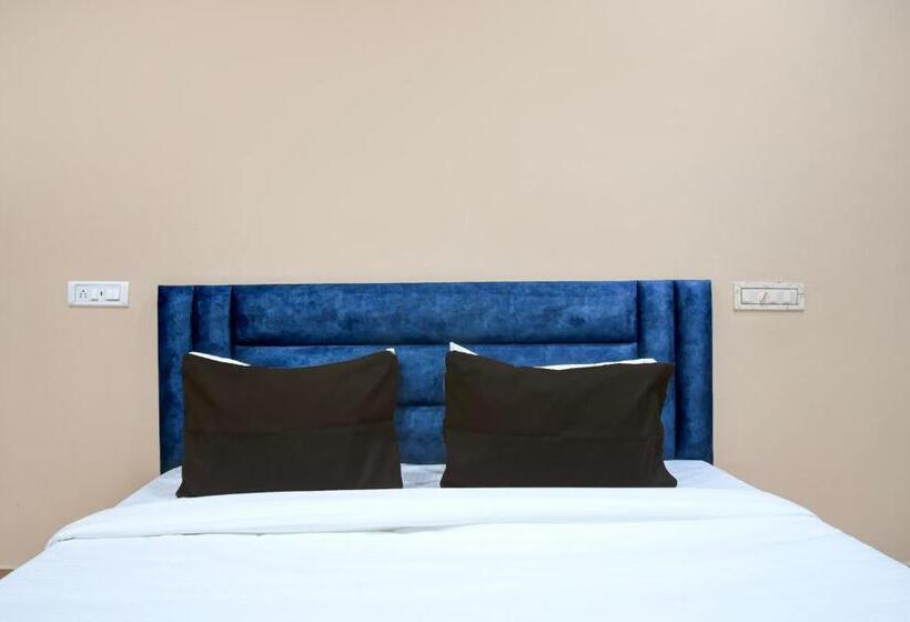 فندق Krishna Inn