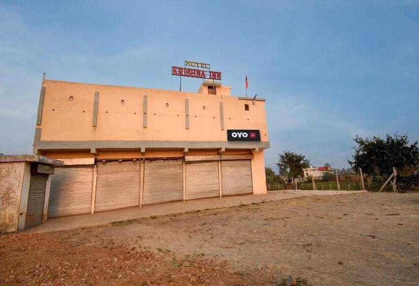 ホテル Krishna Inn