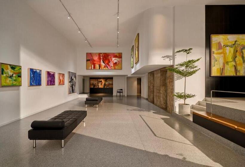 هتل M Village Lý Tự Trọng