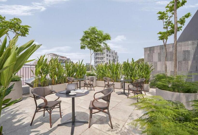 هتل M Village Lý Tự Trọng