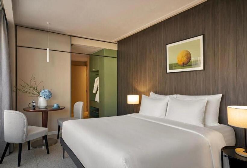 هتل M Village Lý Tự Trọng