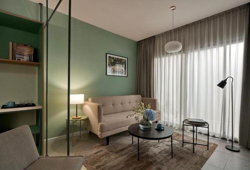 هتل M Village Lý Tự Trọng