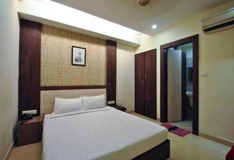 ホテル Mandiram Prayagraj