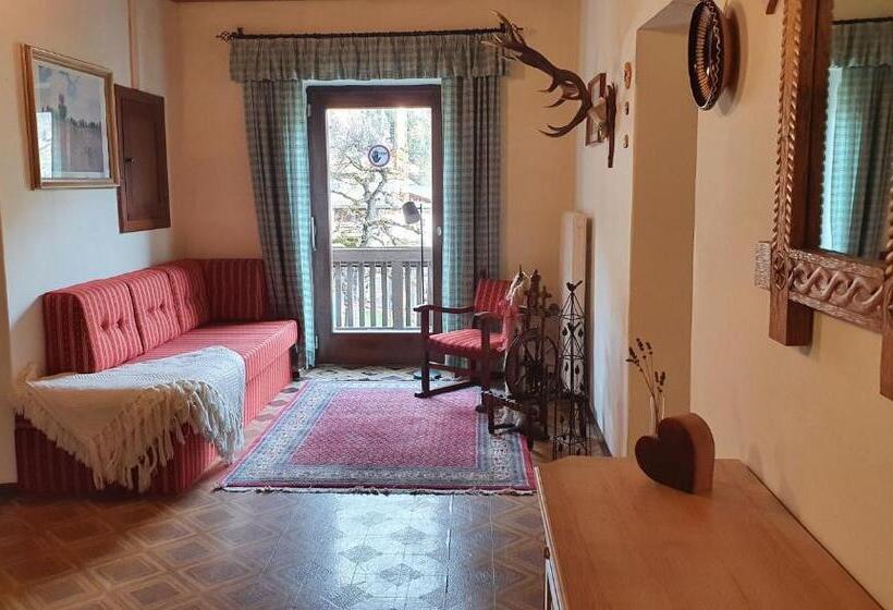 Отель Neufangbauer, Familie Sabine Und Peter Hauser