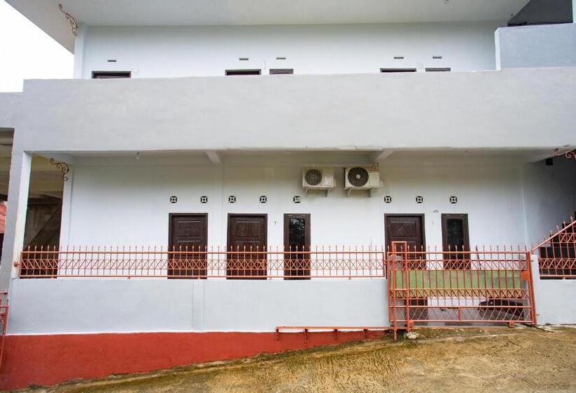 هتل Oyo 93476 Owo Guest House Syariah