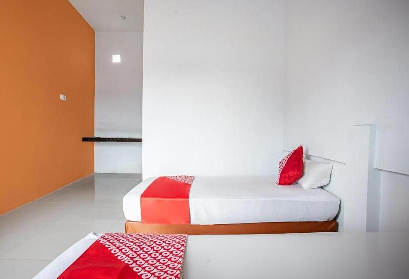 هتل Oyo 93476 Owo Guest House Syariah