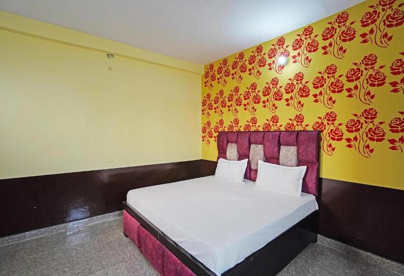 Отель Oyo Sun Burst Residency