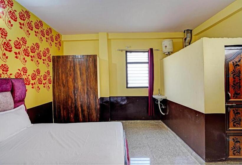 Отель Oyo Sun Burst Residency