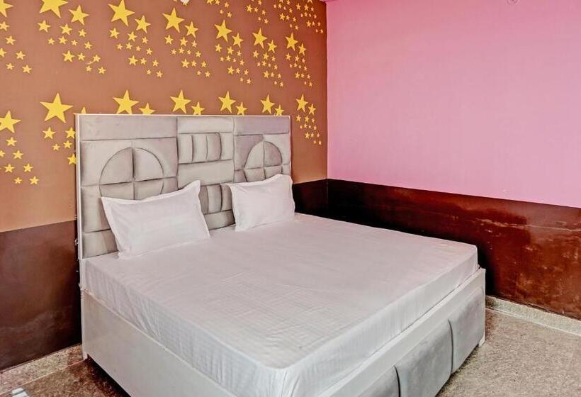 Отель Oyo Sun Burst Residency