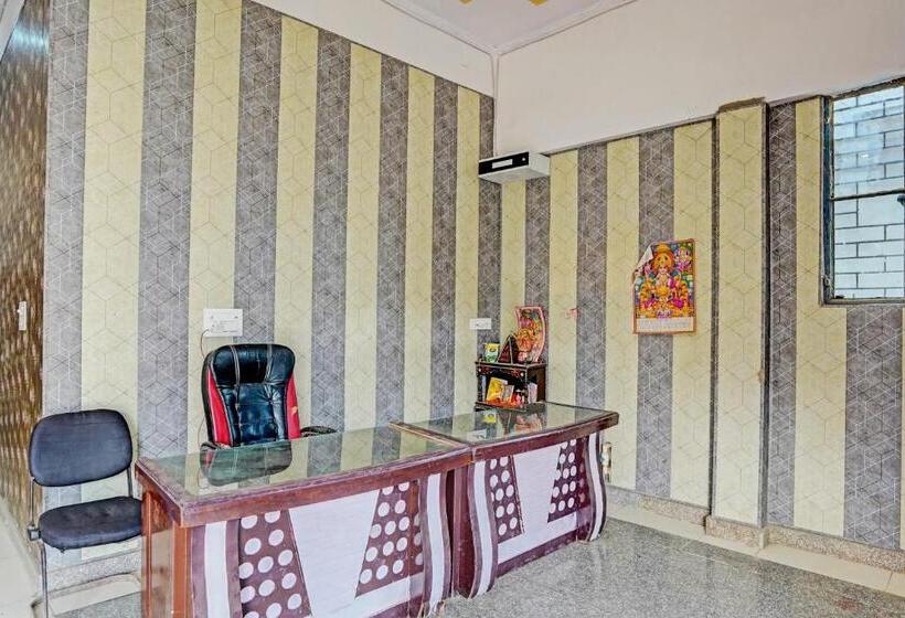 Отель Oyo Sun Burst Residency