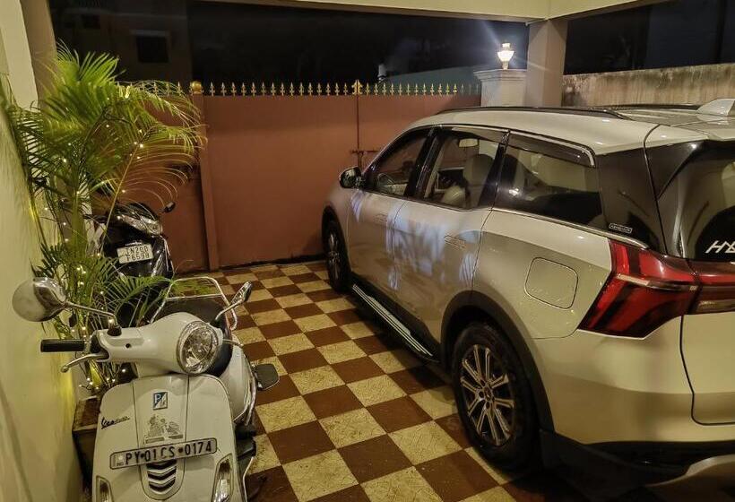 호텔 Revive Inn Pondy   Rooms & Villa