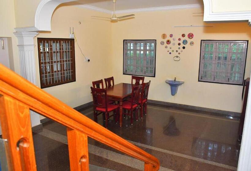 호텔 Revive Inn Pondy   Rooms & Villa