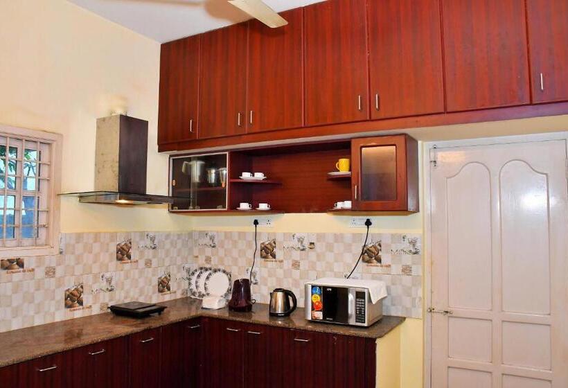 호텔 Revive Inn Pondy   Rooms & Villa