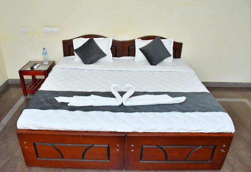 호텔 Revive Inn Pondy   Rooms & Villa