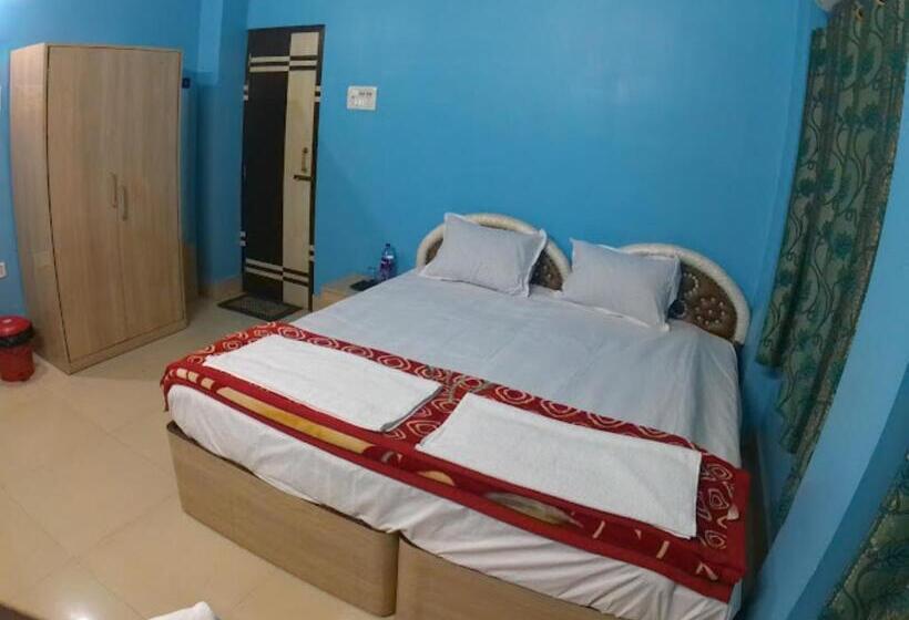 فندق Roop Amrit Guest House , Agartala