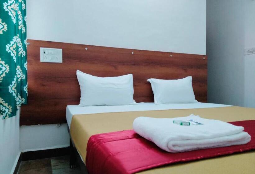 Отель Royal Green Inn