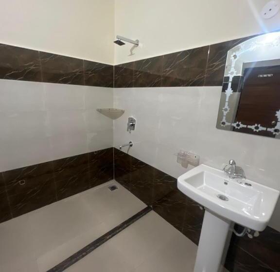 ホテル Ruhaneeyat Home Stay