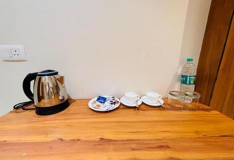 فندق Saaj Mansion