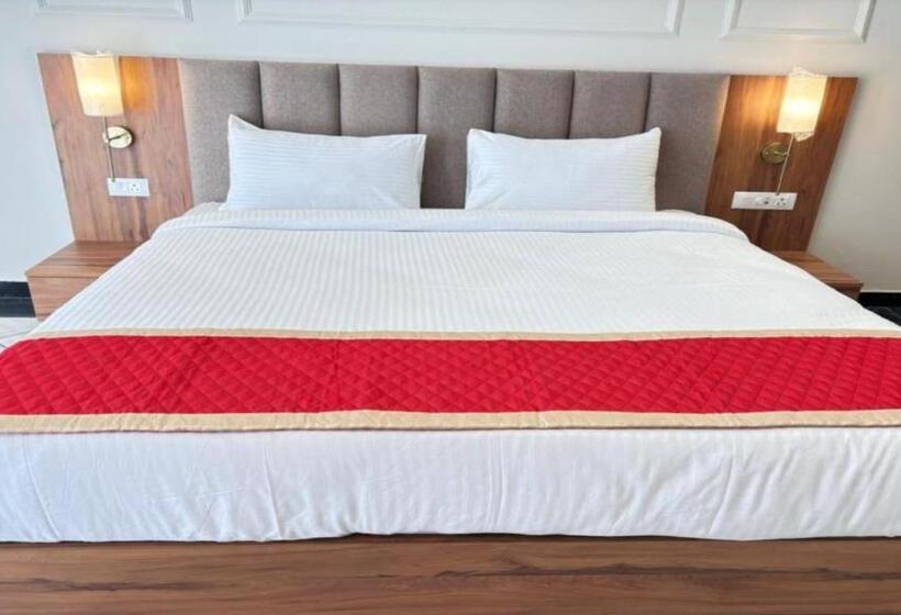 فندق Saaj Mansion