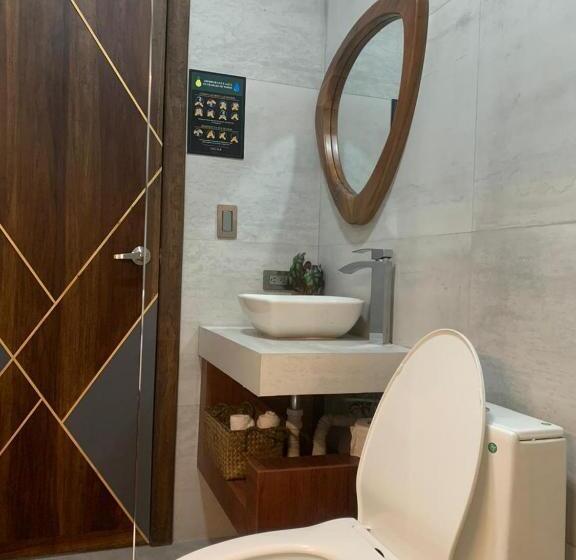 ホテル Sacha Golden