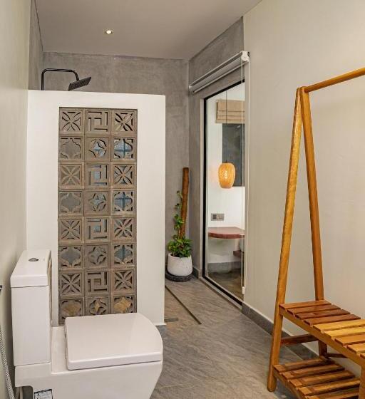 فندق Santaniya Residence