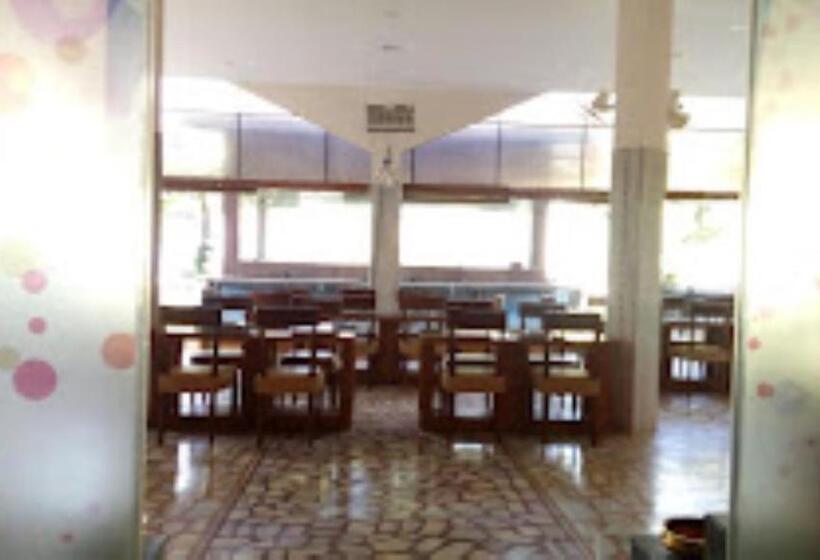 בית מלון כפרי Saroj Sagar Madhya Pradesh